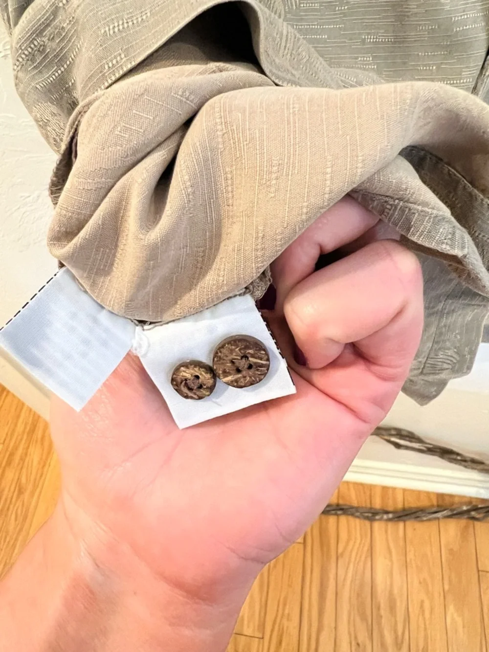 Men’s Tommy Bahama Silk Palm Print Camp Shirt in Olive. XXL. Like New. - Picture 6 of 6